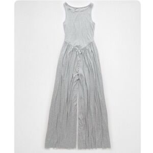 American Eagle Outfitters Gray Ribbed Top